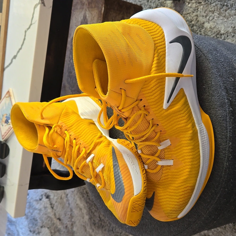 Nike Zoom Clearouts size 13